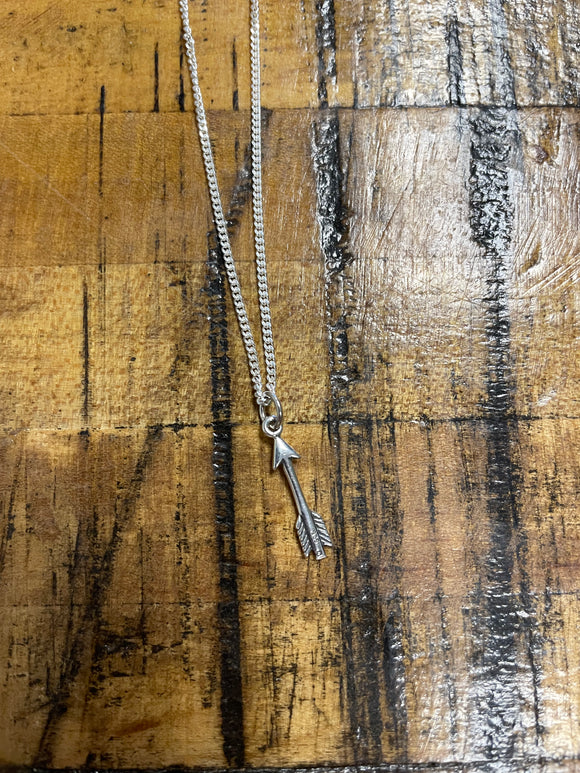 Simple Arrow Pendant Necklace