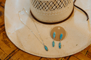 Single stone oval turquoise necklace