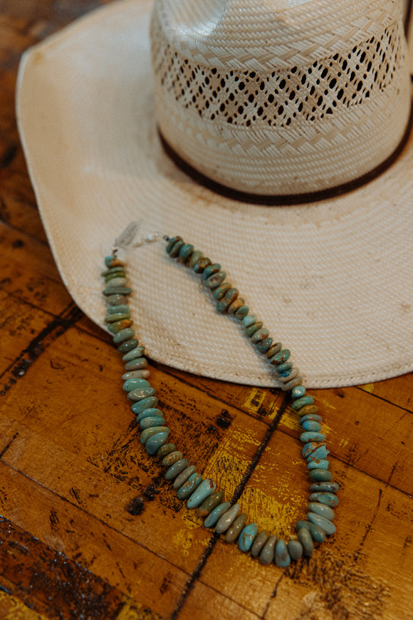 18” Large Turquoise Chip Necklace